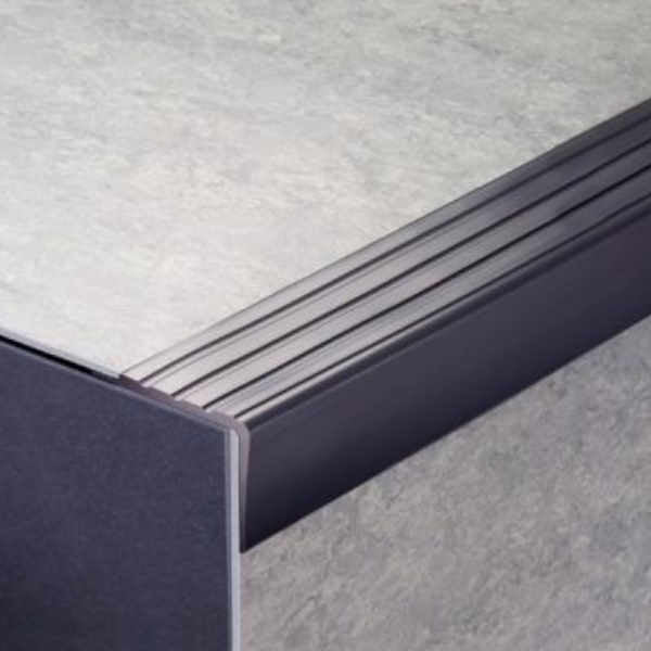 Perfil Degrau Protect 151