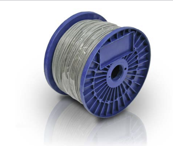 Cabo de aço revestido em plástico