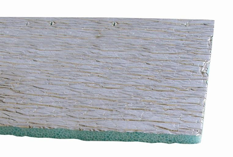 Espuma com folha em alumínio