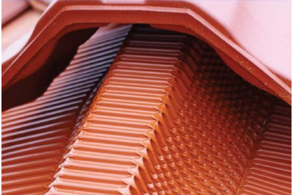 Cumeeira ventiladora para sub-telha