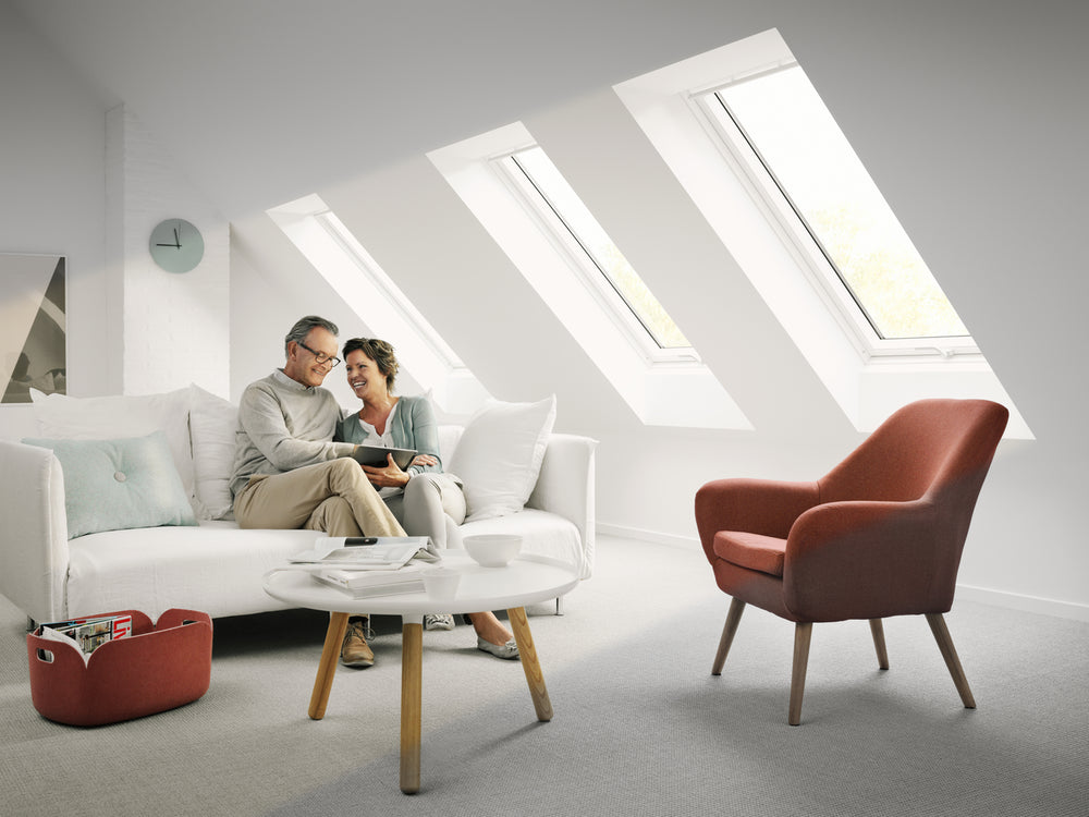 Janela Manual Branca Sistema duplo de abertura - Velux