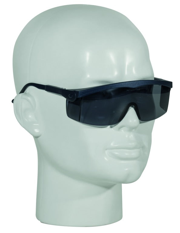 Óculos de proteção e tratamento anti-UV